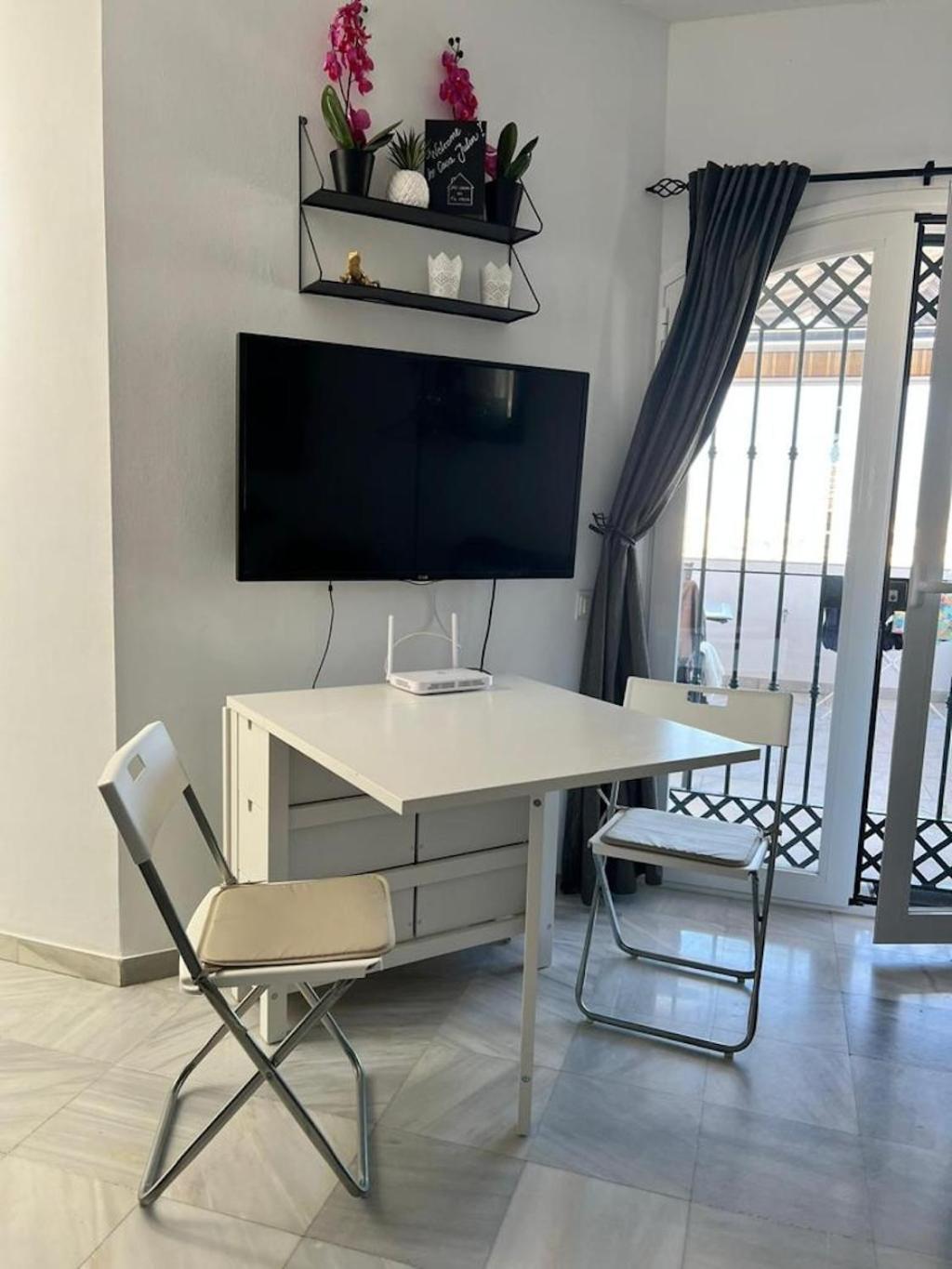 One Bedroom Penthouse เนร์คา ภายนอก รูปภาพ